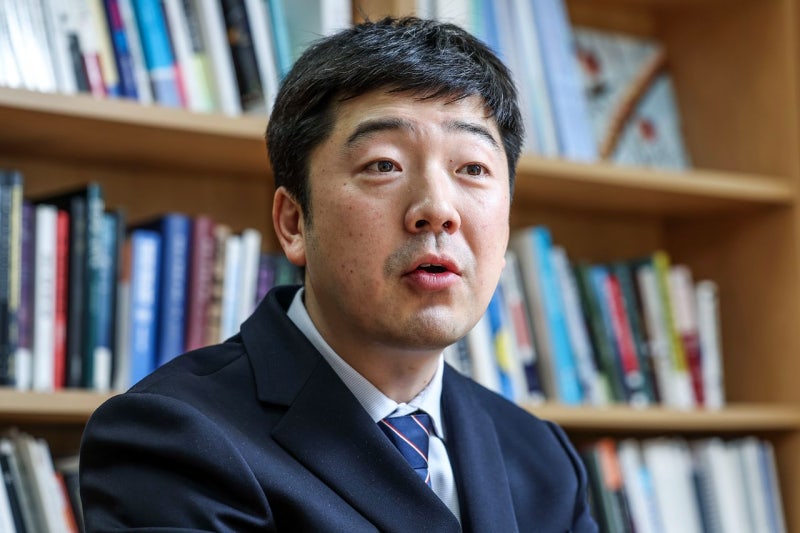 “의사 연봉 3억? 배민라이더 될 것” 의대 교수가 아들에 시키는 것