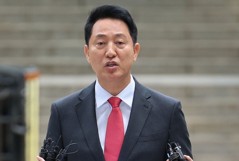 [속보] 특검, ‘여론조사비 대납 의혹’ <b>오세훈 징역</b> 1년6개월 <b>구형</b>