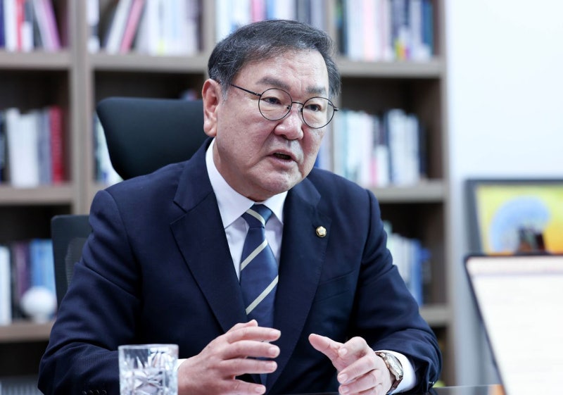 김태년 “하반기 메가특구특별법 제정, 인허가 규제완화 준비해야”