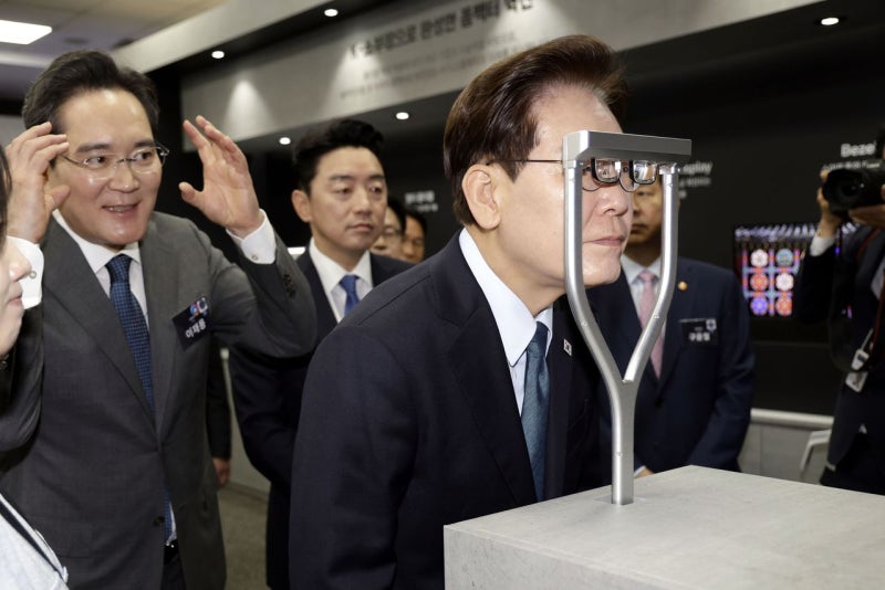 [사진] 아산 삼성공장서 AR글라스 체험