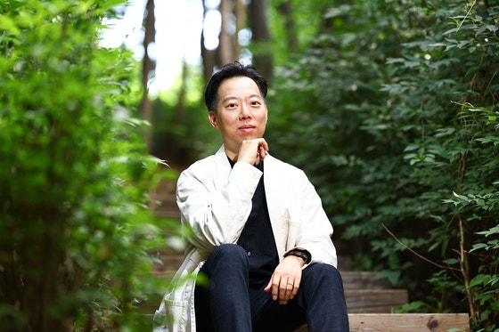 최의종씨와 동갑내기 아내는 같은 동네,같은 초등학교 친구였다.인생의 소울메이트인 아내가 우울증에 걸리자 아내를 살리려고 공부를 시작했다.김종호 기자