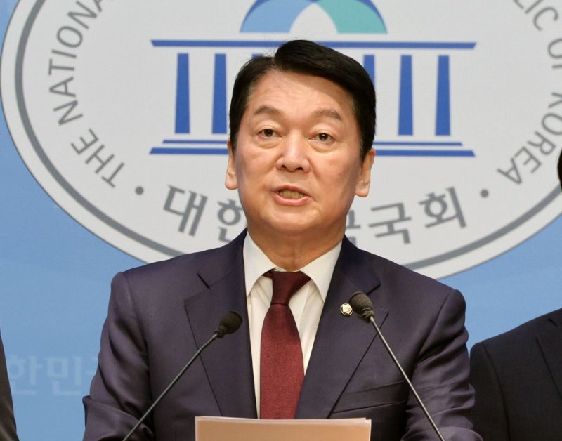 <b>안철수</b> “삼전닉스 레버리지 <b>상장폐지</b>해야…코스피 카지노로 전락”