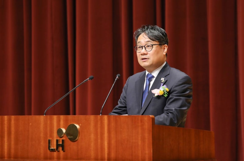 이성훈 LH사장 취임…“공급속도 높일 것”