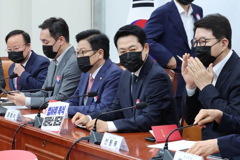 친한 보란듯…장동혁 “해당 행위자, 복당 영구금지”