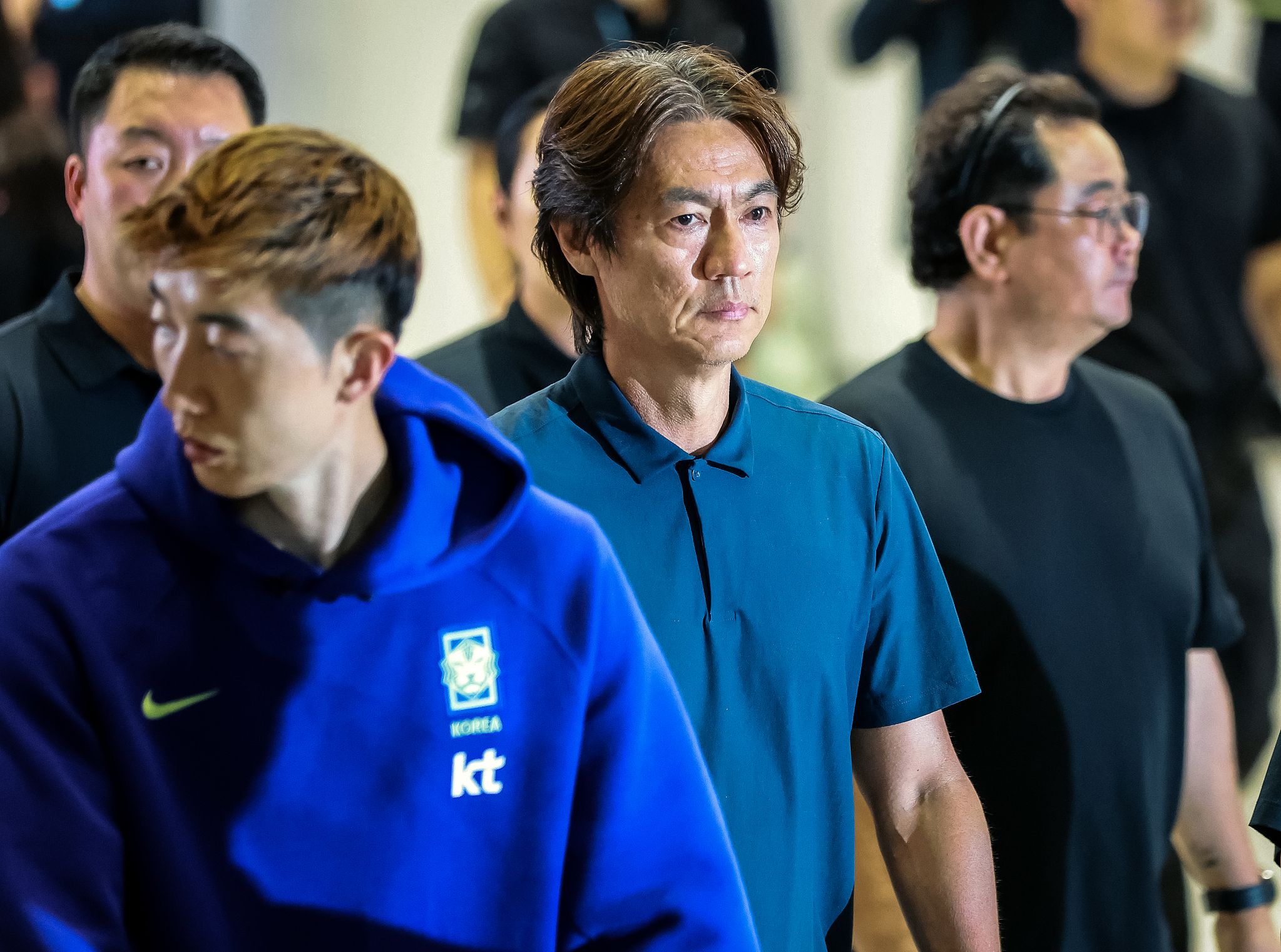 홍명보 “청문회서 어떠한 질문도 피하지 않겠다.미국행 가족 지키려”