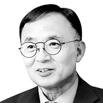 [김영익의 이코노믹스] 화려한 AI 비전보다 설비투자 증가율 등 숫자를 봐야