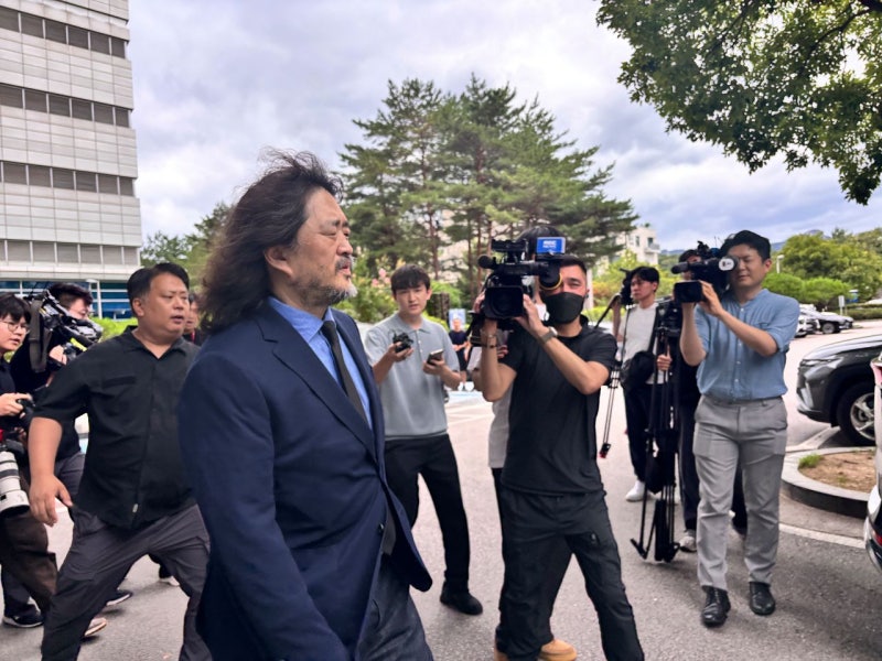 [속보] <b>김어준</b> 벌금 2000만원…‘이동재 전 기자 <b>명예훼손</b>’ 1심 선고