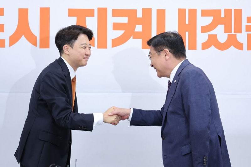 <b>정점식</b>·<b>이준석</b>, 21일 <b>회동</b>…대여투쟁 공조 강화 주목