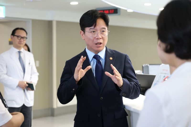 팹 투자도 쟁의 대상? 오해 없게 노봉법 지침 낸다