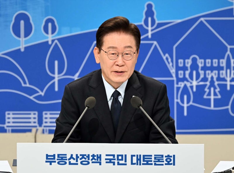 [속보] 李 “日 <b>잃어버린 30년</b>…우리도 그 정점으로 가는지 우려” [부동...