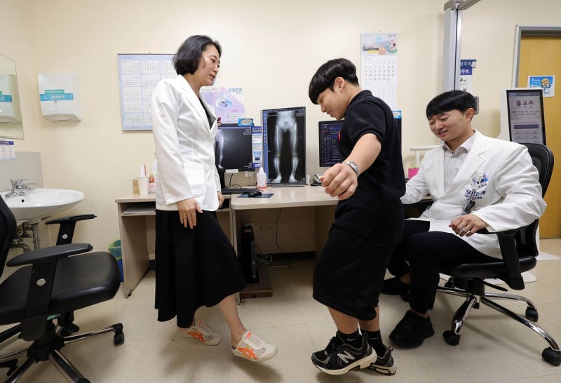 키 137㎝ 고1 소년의 기적…100일만에 10㎝ 자라난 사연