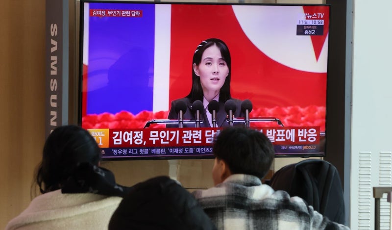 北<b>김여정</b>, 日 군사력 강화 비난 “군사적 <b>선택안</b> 추가 설정”