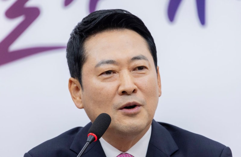 李 ‘육사 쿠데타’ 총공하는 국힘 “사적 <b>보복</b>…진짜 속내 드러내”
