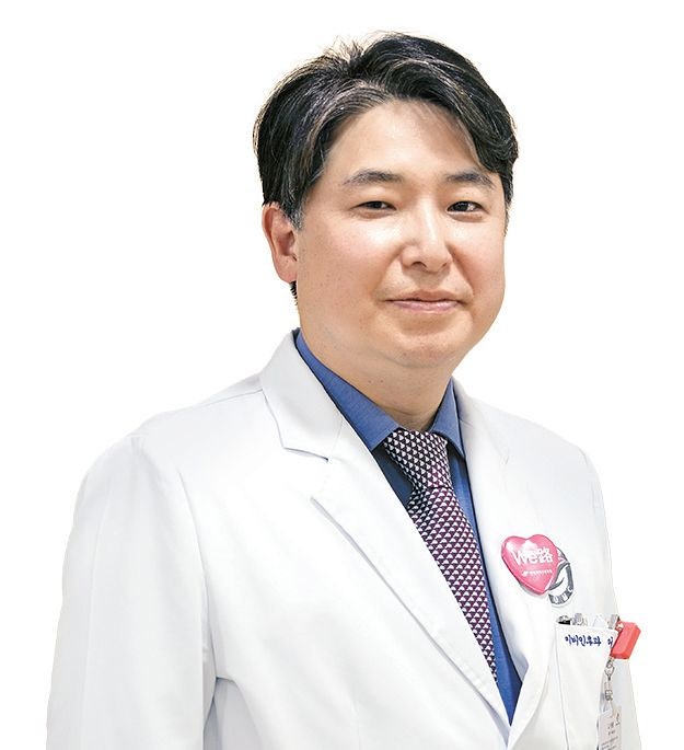 “목 이물감 무심코 넘겼는데”…중년 남성 노리는 ‘침묵의 암’ [Health&]