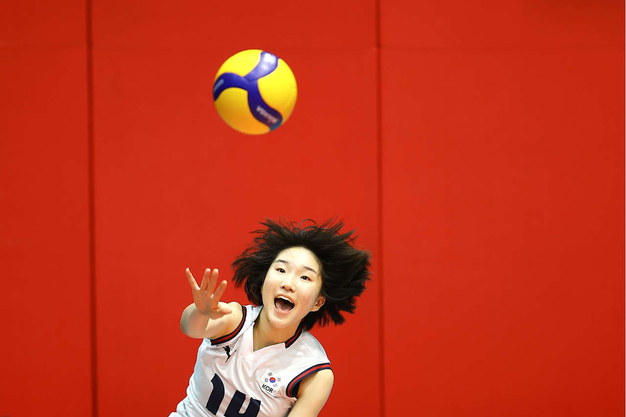 한국 <b>배구</b>소녀들, 이탈리아까지 꺾고 U<b>17</b> 세계선수권 <b>3연승</b>