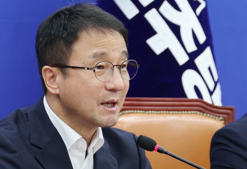 <b>한병도</b> “<b>용산공원</b> 부지 <b>활용</b> 논의해야”…與, 주택공급 공론화