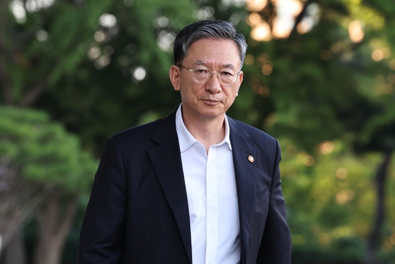 법무부 떠나는 정성호 “대통령 공소취소, 검찰이 판단할 문제”