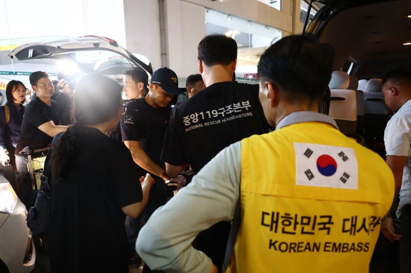 [속보] <b>정부</b>, 네팔에 <b>신속대응팀</b> 9명 오늘 오후 추가<b>파견</b>