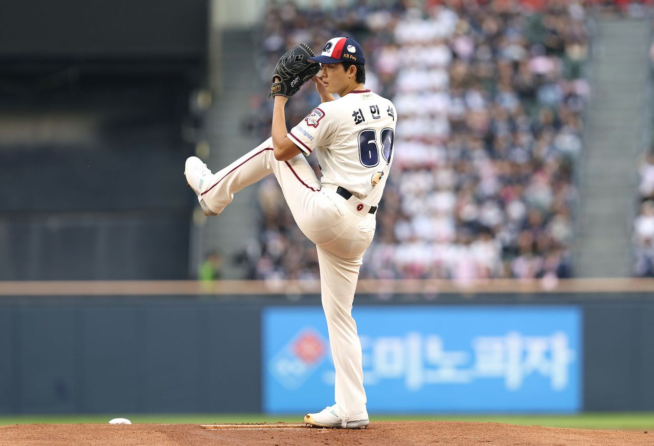 ‘13승’ 최민석 <b>다승</b> 단독 <b>선두</b>…두산, 키움 꺾고 3위와 2경기 차