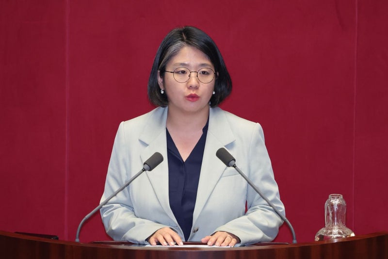 여당 지도부 내서도 “용혜인 당연히 의원직 사퇴해야”