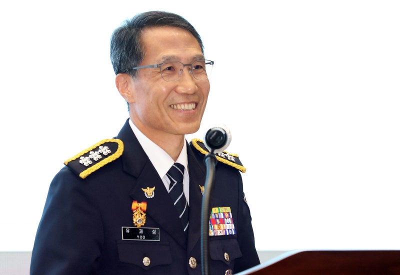 <b>유재성</b> 최장 <b>경찰청장 대행 퇴임</b> “경찰 수사는 책임이자 의무”