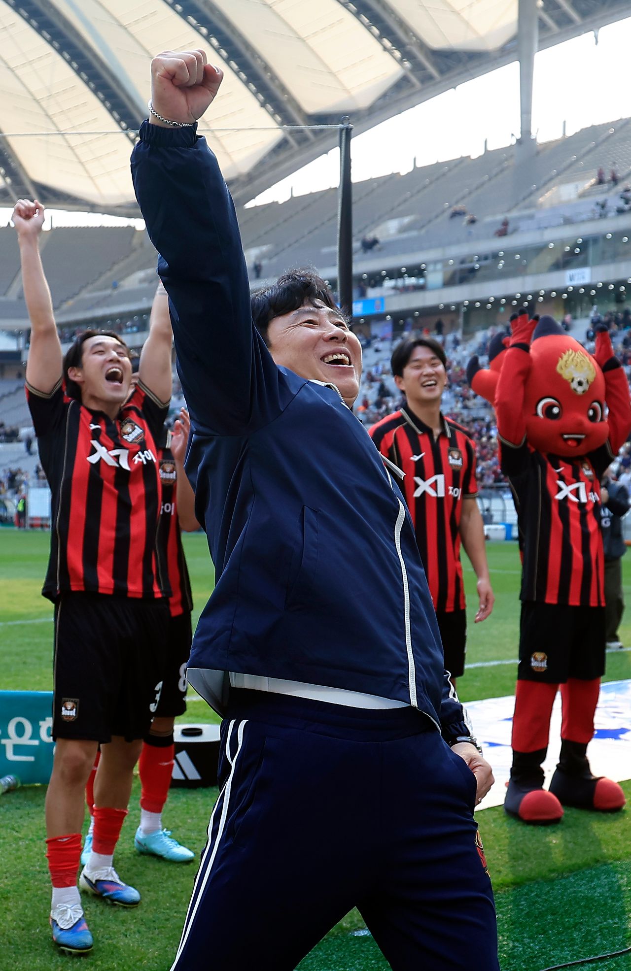 김기동의 ‘팀 퍼스트’…축구명가 되살렸다