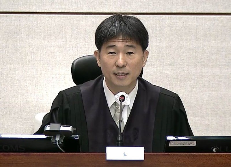 <b>지귀연</b> ‘술접대 의혹’ 담당 <b>재판부 변경</b>…“공정성 오해 우려”