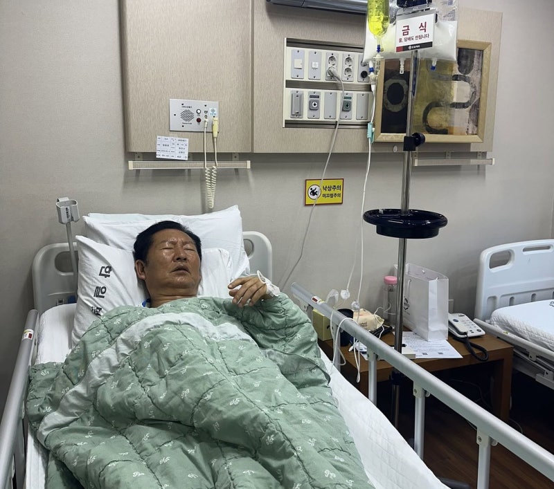 <b>정청래</b> “3일째 물 한 모금 못 마셔”…오한·발열로 사흘째 <b>입원</b>