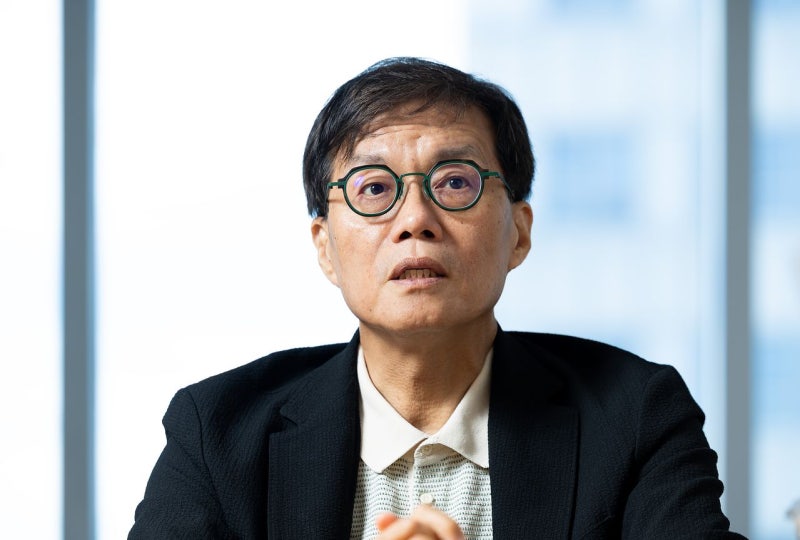 이창용 “주 52시간 상한 폐지 등 노동특례, 전 산업으로”