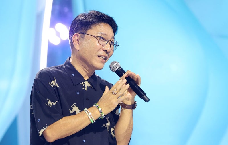 경업 금지 풀린 <b>이수만</b>, K팝 <b>남녀 아이돌</b> 동시 공개