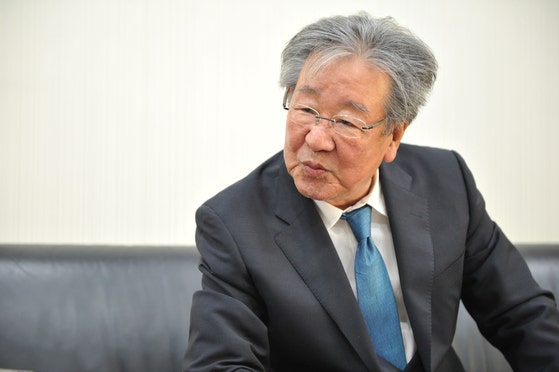 [속보] “파하~” 웃음 남기고 떠났다…‘국민 아버지’ <b>최불암 별세</b>