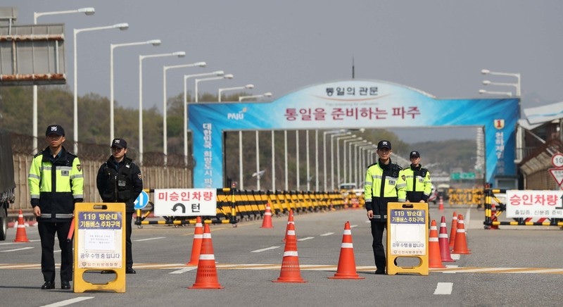 송환 닷새 만에 또 통일대교서 월북 시도 30대 붙잡혀 - 뉴스 썸네일 이미지