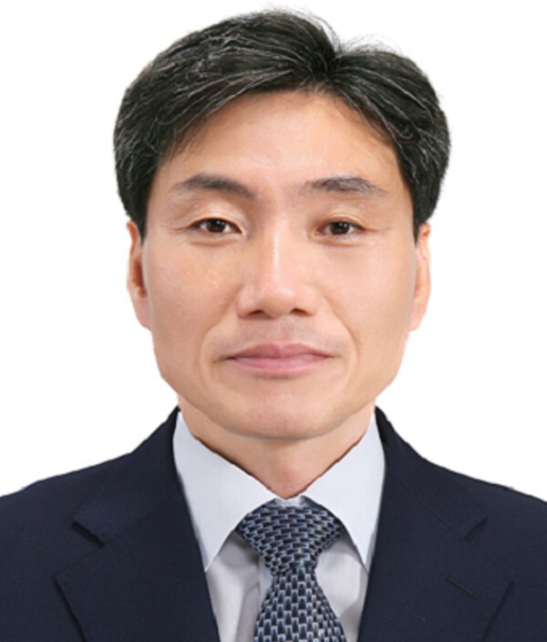 윤 대통령, <b>김영신</b> 신임 <b>감사위원</b> 재가…‘전현희 결재조작 의혹’ 수사 받아