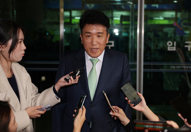 <b>법원</b> “함영주 <b>하나금융</b> 회장 ‘DLF 중징계’ 취소”…1심 뒤집혀