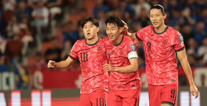 <b>축구대표팀</b> <b>감독</b> 후보 11명 압축…“5월까지 선임 마칠 것”