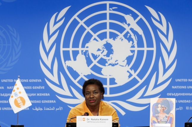 나탈리아 카멤 유엔인구기금(UNFPA) 실행위원이 15일(현지시각) 제네바 유엔본부에서 기자회견을 하고 있다. EPA 연합뉴스