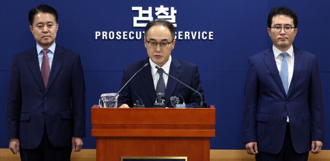 이원석 검찰총장이 지난 7월2일 대검찰청 기자실에서 더불어민주당의 검사 탄핵안에 대한 입장 발표를 하고 있다. 연합뉴스