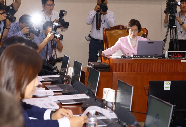 ‘<b>경찰</b> <b>딥페이크</b> 삭제 책임’ 담은 입법안 국회 여가위 통과 불발