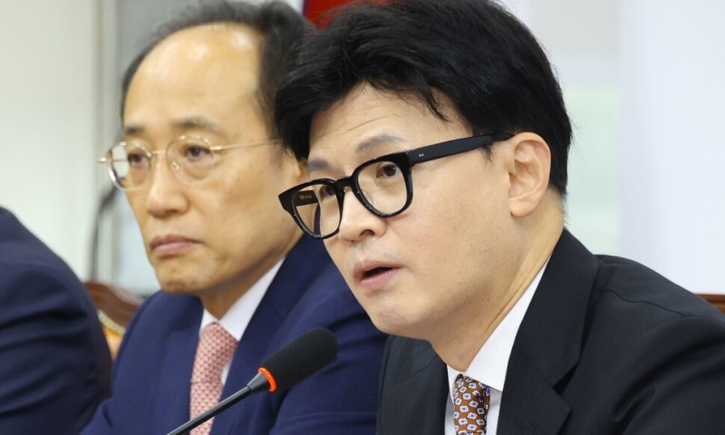 [영상] <b>한동훈</b> “<b>대통령</b> 사과·국정 전환·개각·김 여사 활동 중단” 4...