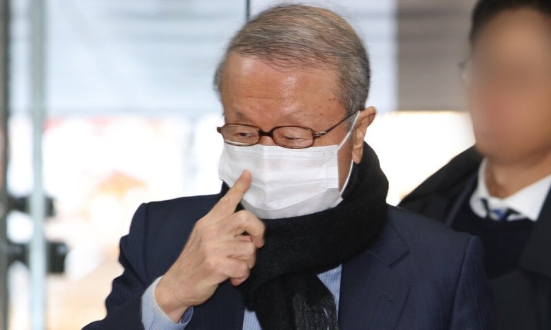 <b>홍원식</b> 전 <b>남양유업</b> 회장 구속영장 발부…100억원대 <b>배임</b> 혐의