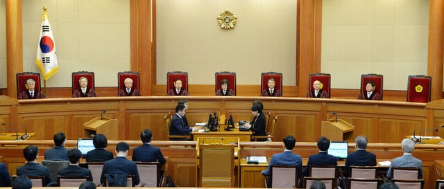 [단독] <b>헌법재판관</b> 후보자 3인, <b>부정선거</b> 의혹 일축…“<b>증거</b> 없다”
