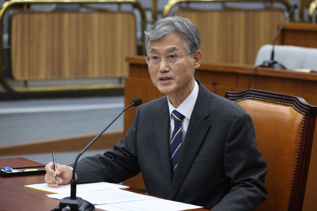 <b>조희대 대법원장</b> “국가 기관은 국민이 부여한 권력 남용하면 안 돼”