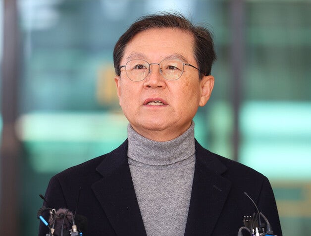 윤석열 쪽 “<b>체포영장 효력정지</b> 가처분 신청할 것”