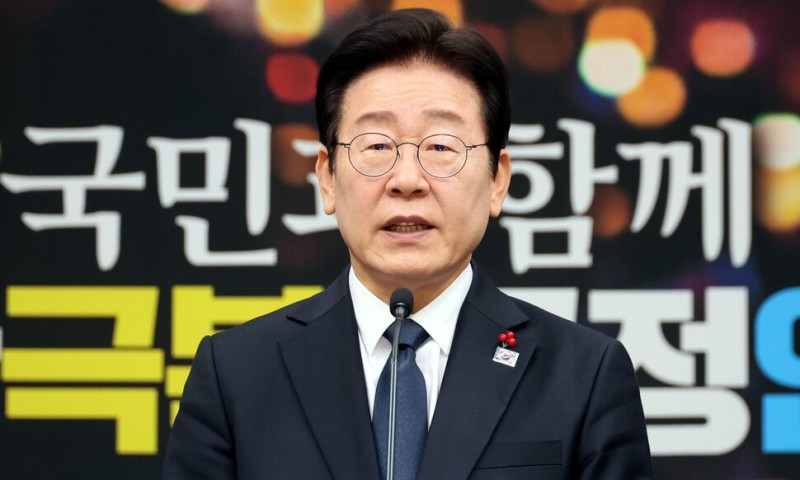 <b>이재명</b>, 트럼프 관세전쟁에 “<b>국회</b> 초당적 <b>통상특위</b> 만들자”