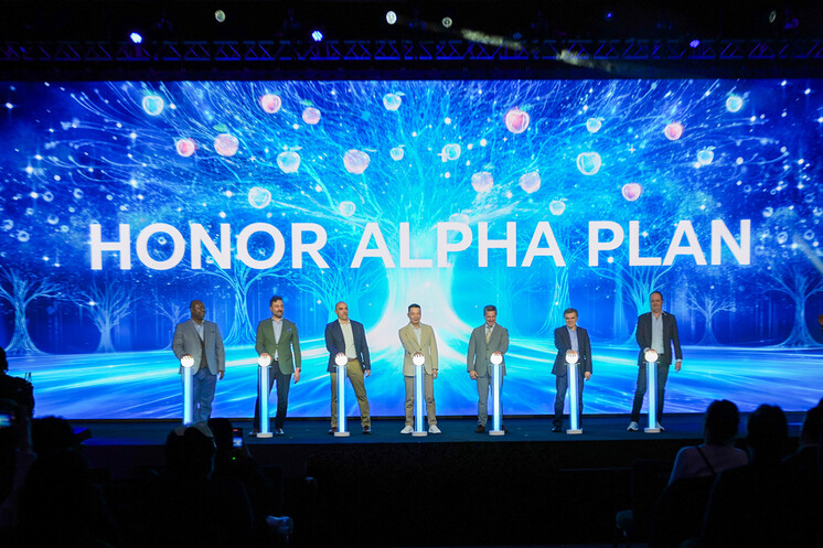 中國的智能手機製造商Honor宣布了新公司的戰略“榮譽Alpha計劃，以及在接下來的五年中，在未來五年（大約14.6萬億韓元），在西班牙巴塞羅那的Google Cloud和Google Cloud和Google Cloud和Google Cloud和Google Cloud和Google Cloud和100億美元。