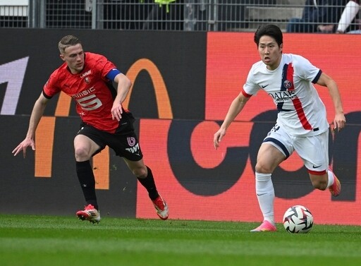 이강인, 리그 5경기 만에 선발 출전…PSG, 스타드 렌에 4-1 대승