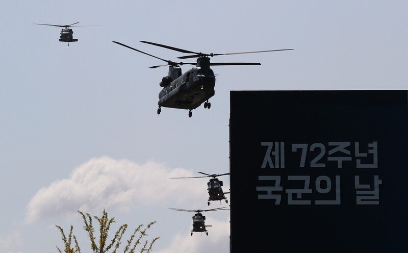 이번엔 육군…양주 비행장에서 <b>무인기</b>-<b>헬기 충돌</b>