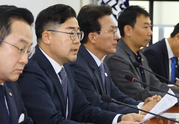 [속보] <b>박찬대</b> “한덕수, 1일까지 <b>마은혁</b> 임명 안 하면 <b>중대결심</b>”