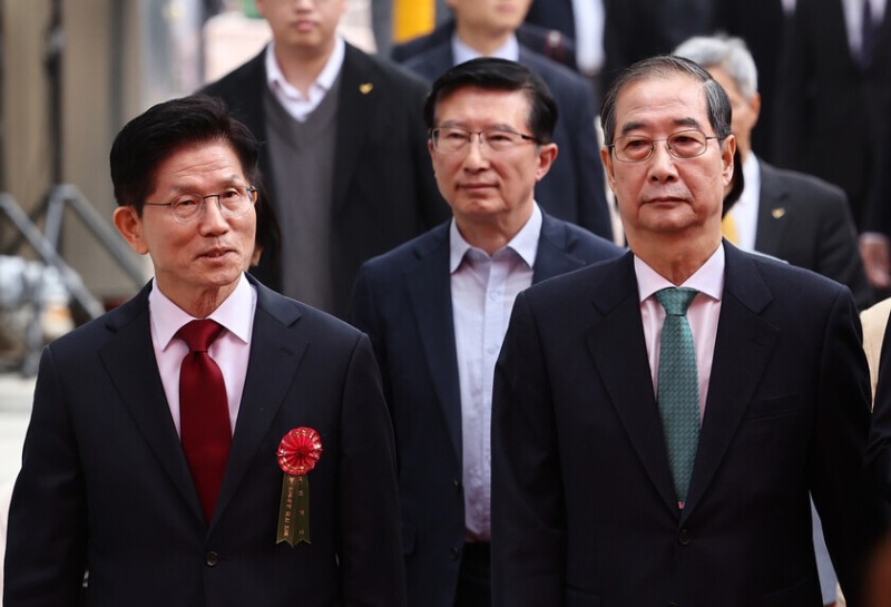 전국위·전대 소집에 발끈한 김문수…당헌·당규 바꿔 ‘후보 축출’ 의심