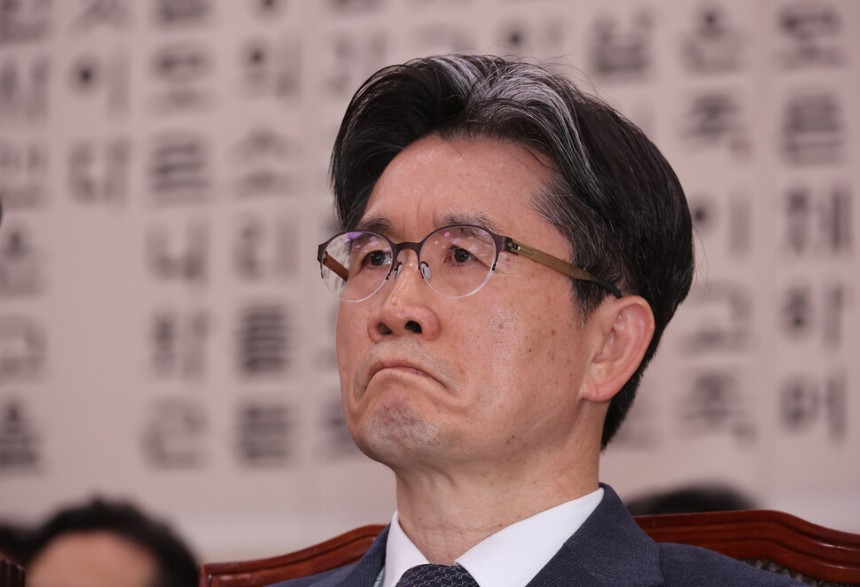 지난 2024년 12월 24일 국회에서 열린 법제사법위원회 전체회의에서 오동운 고위공직자범죄수사처장이 야당 의원의 질의를 듣고 있다. 연합뉴스